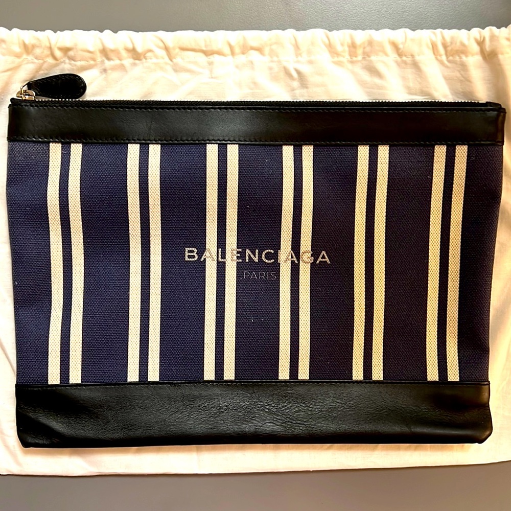 Balenciaga pochette